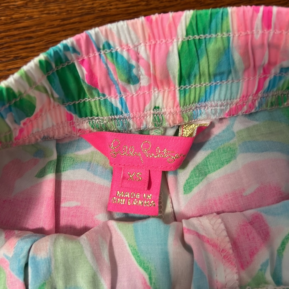 Lilly Pulitzer Shorts - Picture 4 of 5